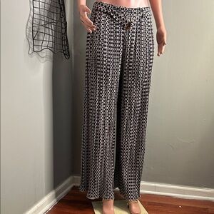 Alice Blue Geometric Black and White Wide Leg Pants